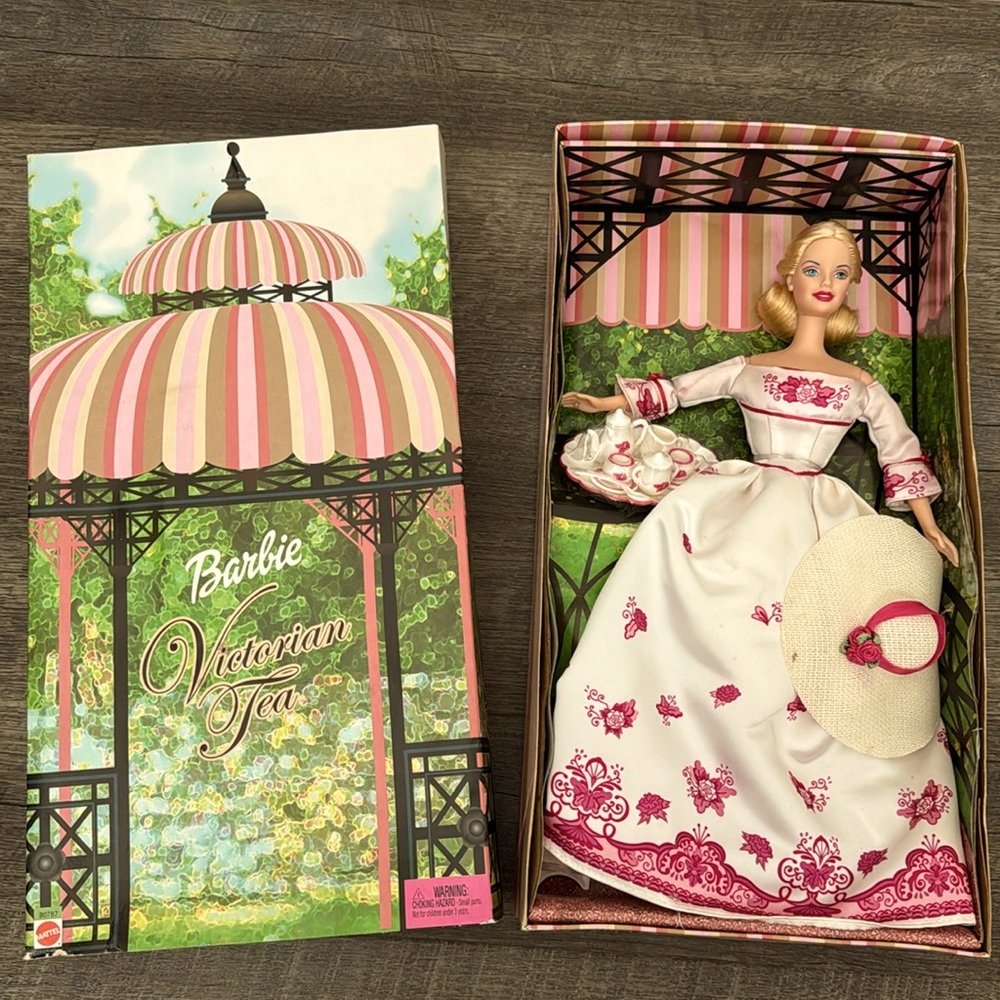 New Victorian Tea Barbie 2002 Caucasian blonde
